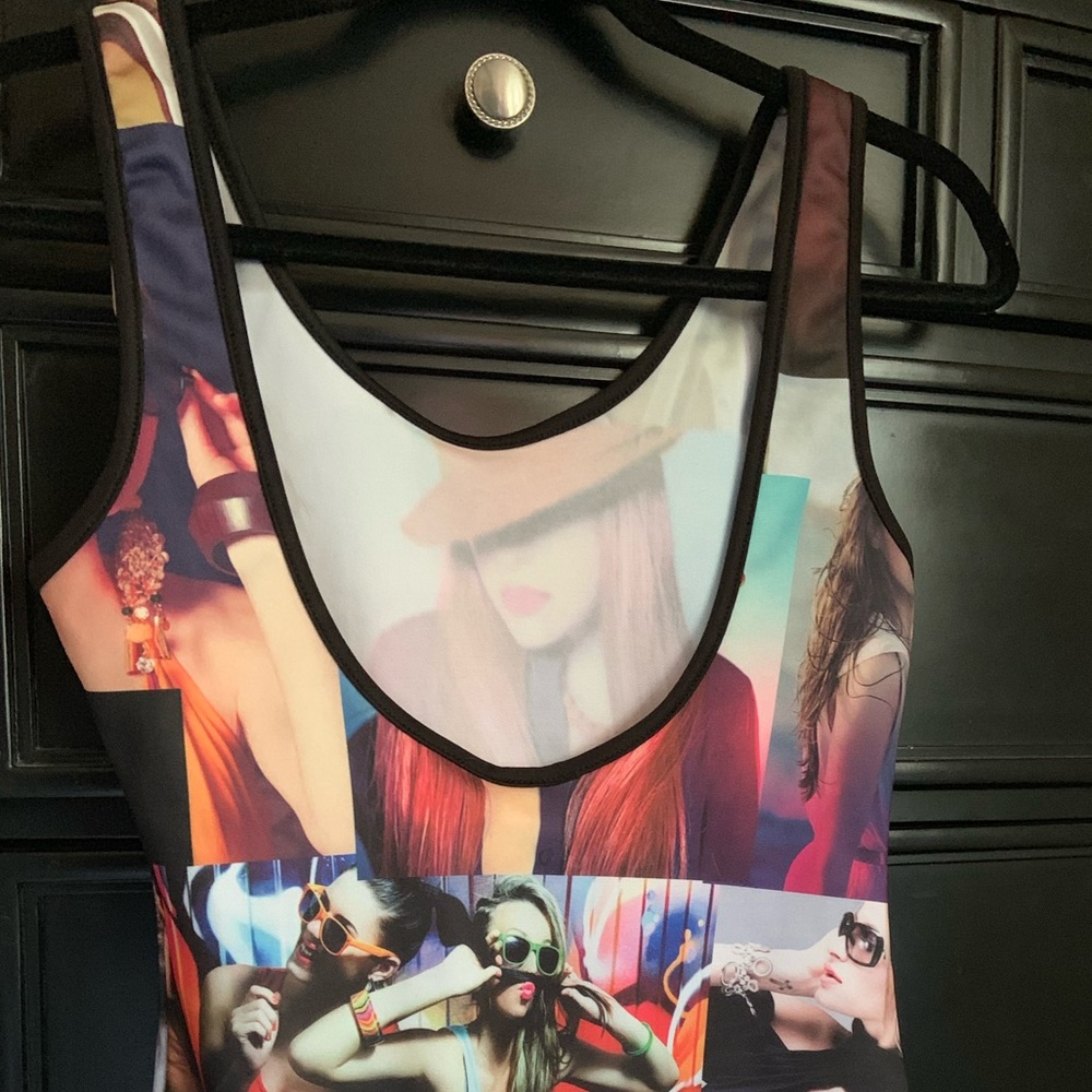 Beautiful tops - Picture 3 of 4